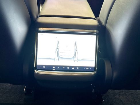 Used 2023 Tesla Model S Plaid image 21