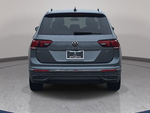 Used 2022 Volkswagen Tiguan SE AWD/4WD image 6
