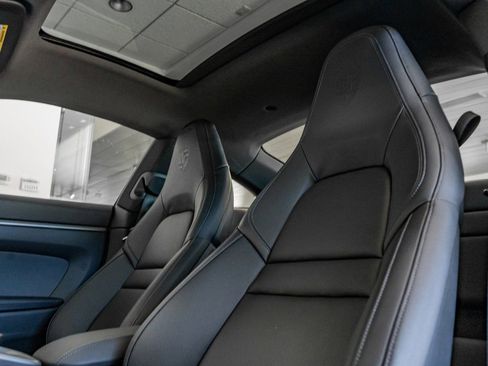 Certified 2025 Porsche 911 Carrera RWD image 19