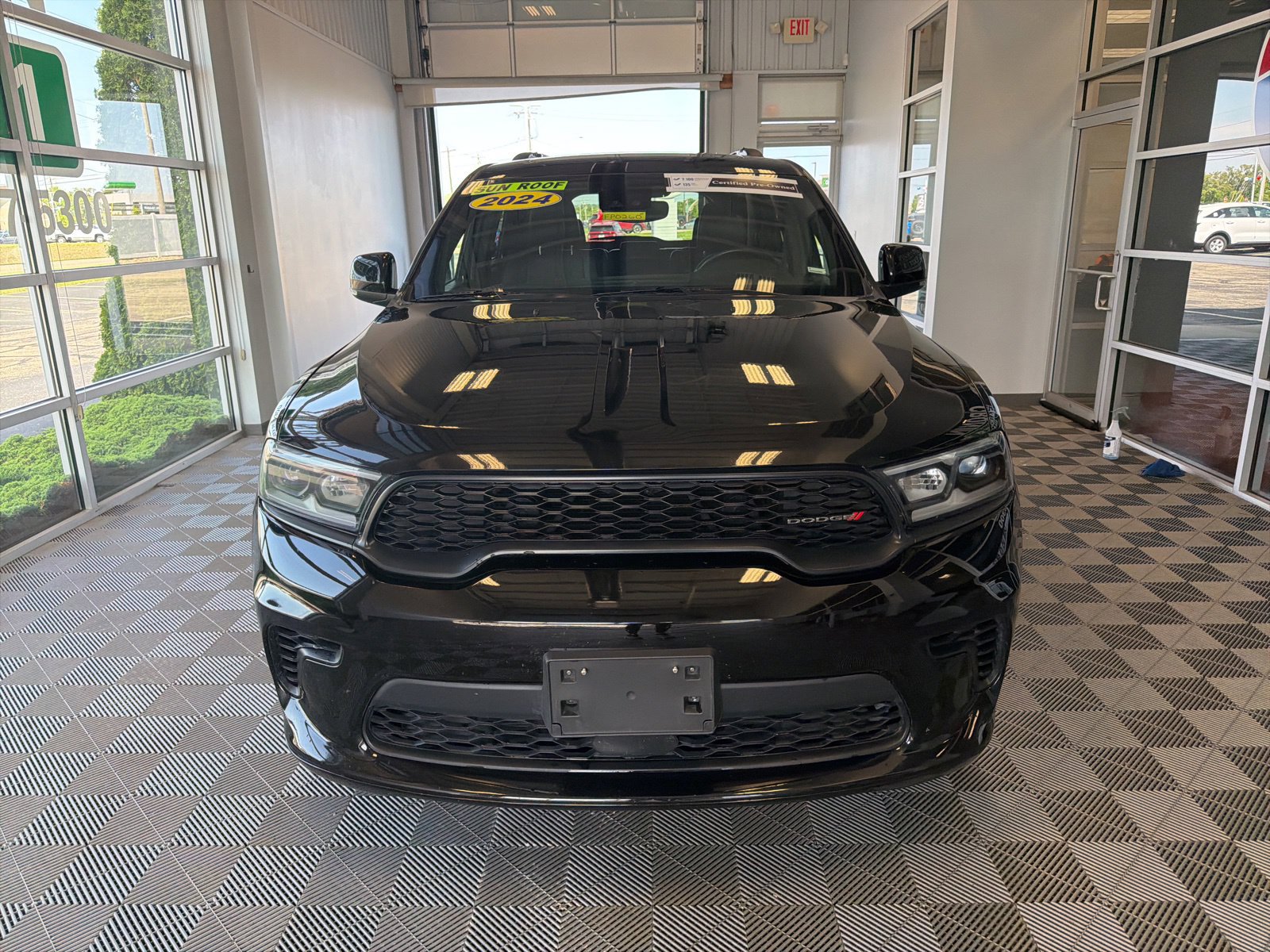 Used 2024 Dodge Durango GT AWD/4WD image 2
