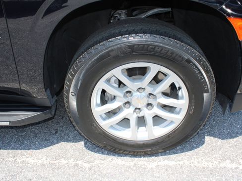 Used 2023 Chevrolet Tahoe LS w/ Driver Alert Package image 9