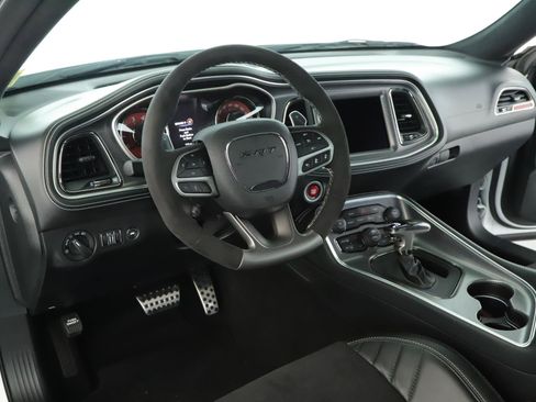 Used 2023 Dodge Challenger SRT Hellcat RWD image 2