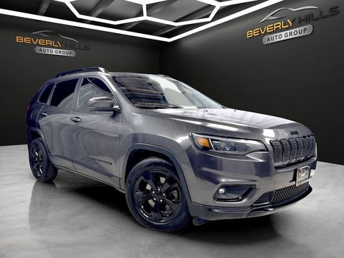 Used 2020 Jeep Cherokee Latitude Plus FWD image 7