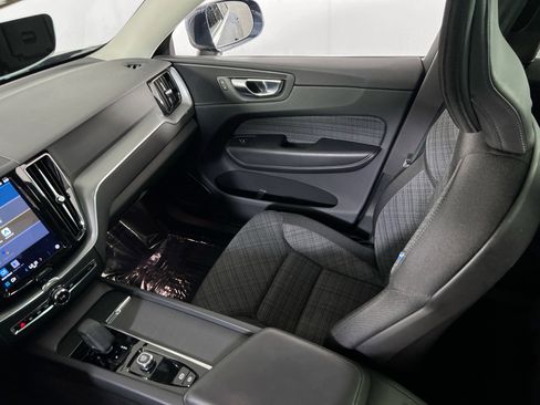 Used 2023 Volvo XC60 B5 Core w/ Protection Package Premier FWD image 22