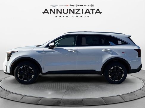 New 2026 Kia Sorento S AWD/4WD image 2