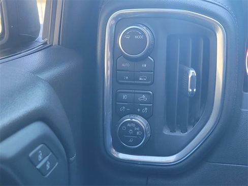 Certified 2022 Chevrolet Silverado 1500 RST w/ Redline Edition image 31