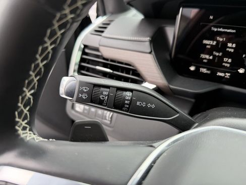 Used 2024 GMC Acadia Denali w/ Super Cruise Package image 37