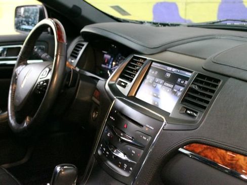 Used 2013 Lincoln MKS AWD image 10