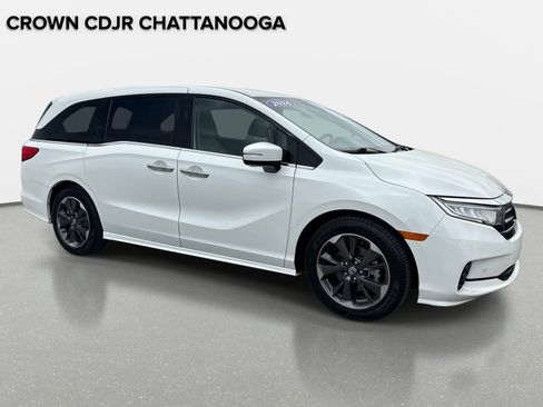 Used 2024 Honda Odyssey Elite image 2