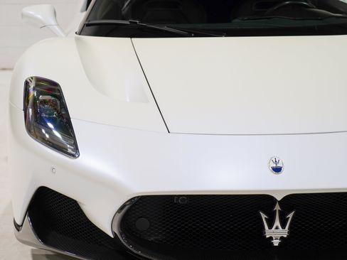 Used 2023 Maserati MC20 Coupe RWD image 33