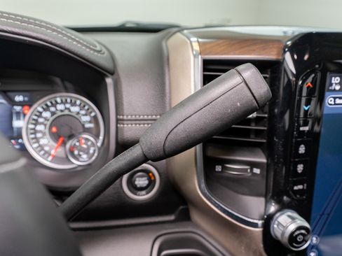 Used 2024 RAM 2500 Laramie image 29