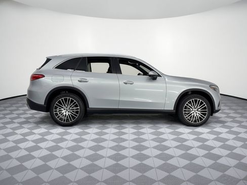Used 2023 Mercedes-Benz GLC 300 image 8