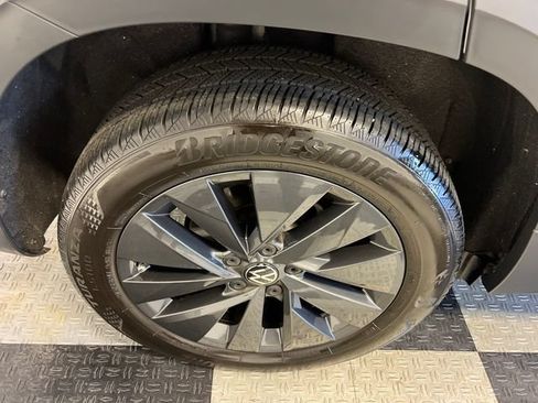 Certified 2024 Volkswagen Taos S FWD image 14