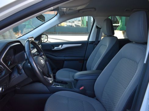 Used 2021 Ford Escape SE w/ SE Sport Appearance Package AWD/4WD image 14