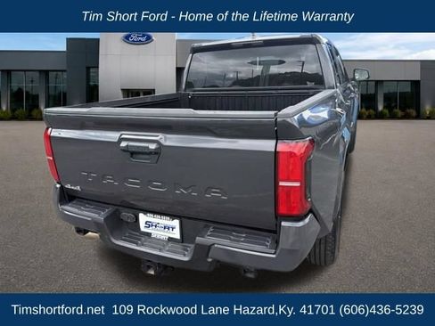 Used 2024 Toyota Tacoma SR5 AWD/4WD image 5