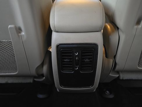 Used 2022 Jeep Grand Cherokee Laredo E image 22