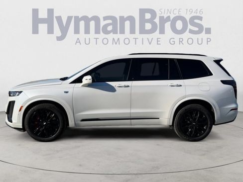 Used 2024 Cadillac XT6 Sport w/ LPO, Onyx Lite Package AWD/4WD image 6