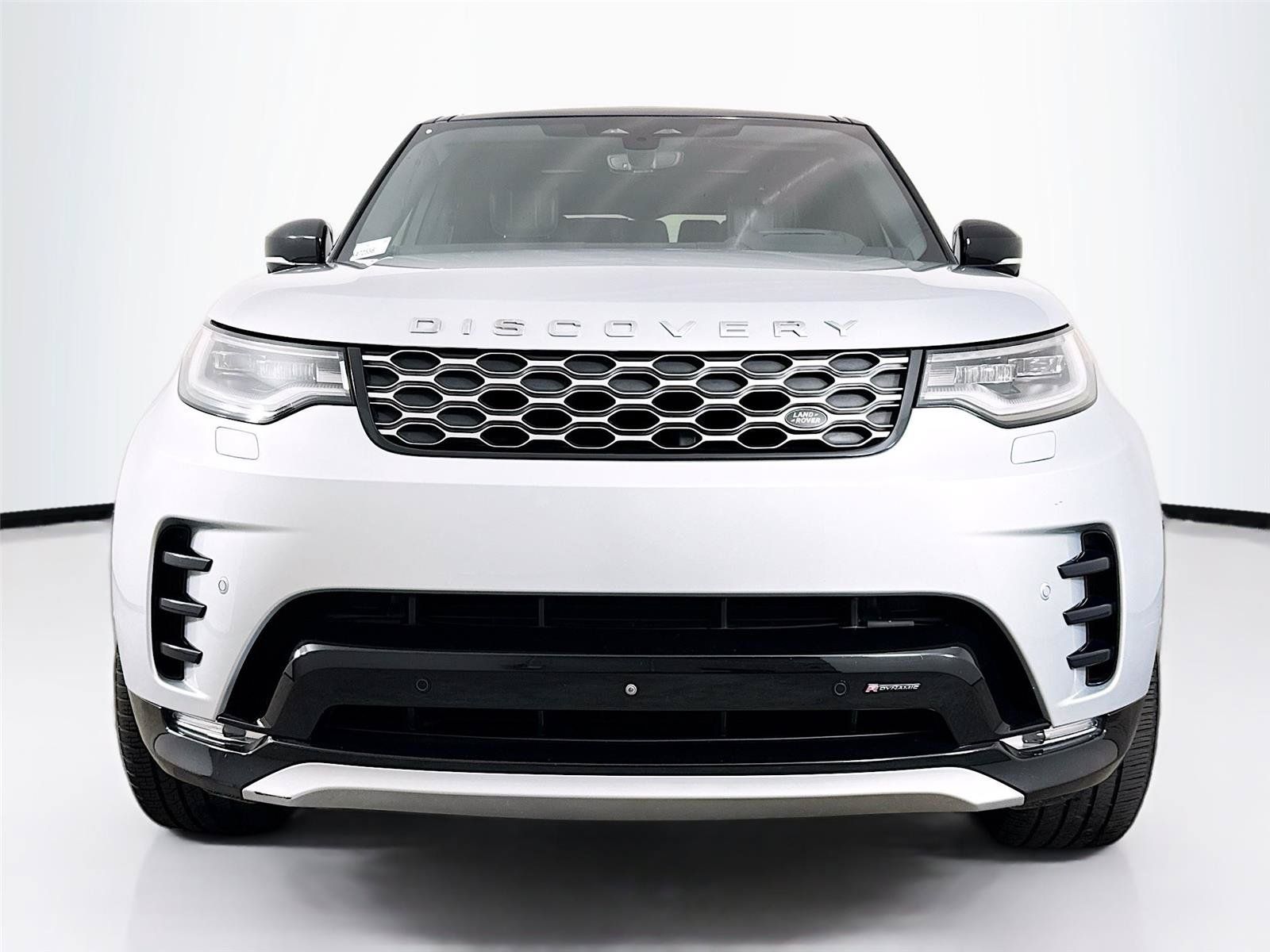 Used 2023 Land Rover Discovery Metropolitan Edition AWD/4WD image 30