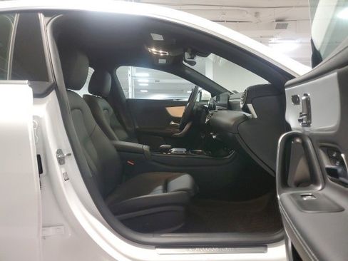 Used 2023 Mercedes-Benz CLA 250 CLA 250 image 25