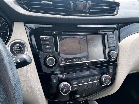 Used 2022 Nissan Rogue Sport SL w/ Premium Package AWD/4WD image 17
