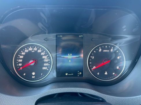 Used 2025 Mercedes-Benz Sprinter 2500 image 18