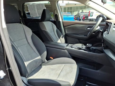 Used 2021 Nissan Rogue SV AWD/4WD image 27