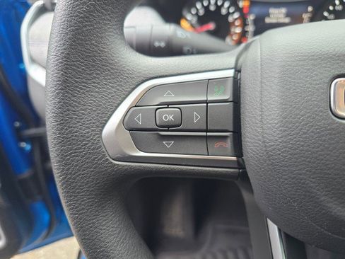 Used 2025 Jeep Compass Sport image 28