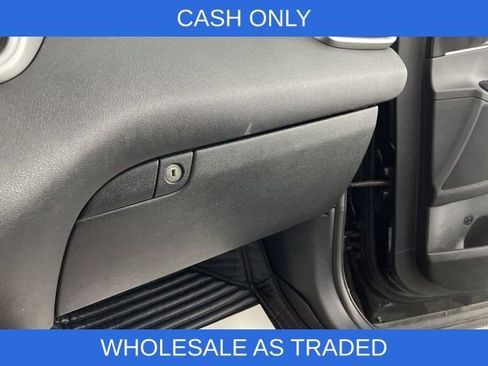 Used 2017 Kia Sorento LX image 32