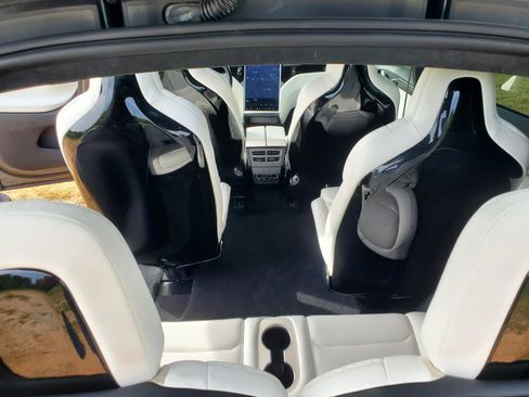 Used 2016 Tesla Model X Performance AWD/4WD image 18