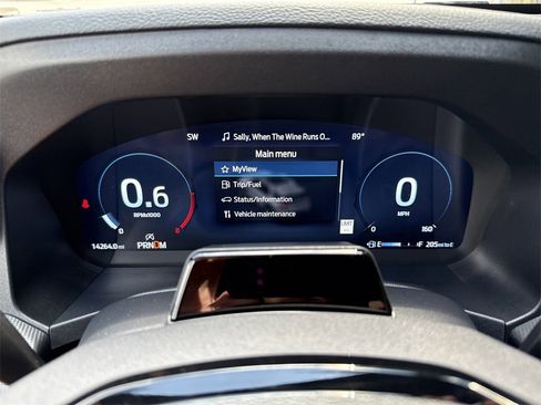 Used 2025 Ford Explorer ST image 28