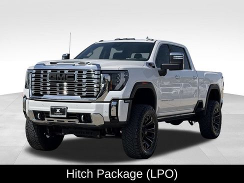 Used 2024 GMC Sierra 2500 Denali w/ Denali Reserve Package AWD/4WD image 5