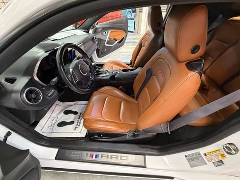 Used 2017 Chevrolet Camaro SS RWD image 48