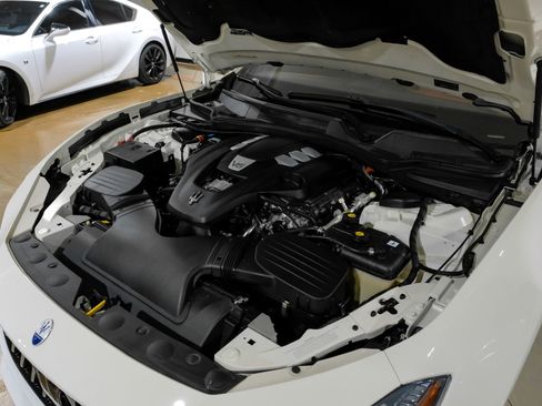 Used 2023 Maserati Ghibli GT RWD image 50