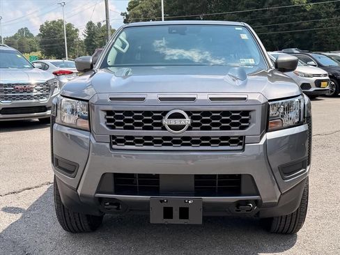 Used 2025 Nissan Frontier SV AWD/4WD image 17