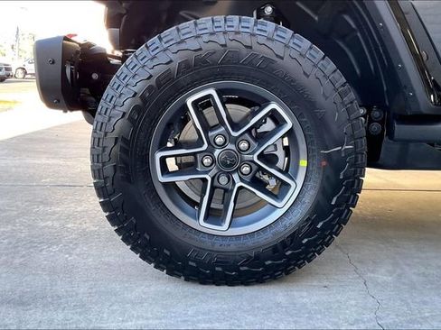 New 2026 Jeep Gladiator Mojave image 10