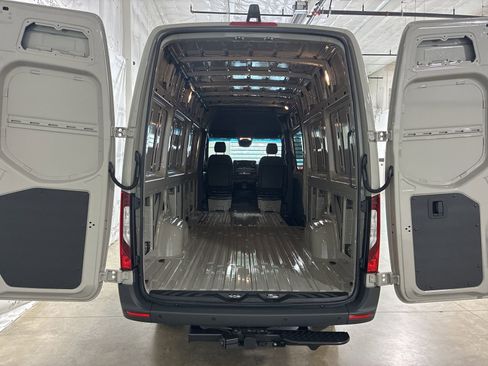 New 2026 Mercedes-Benz Sprinter 2500 image 7