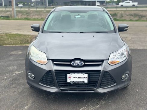 Used 2014 Ford Focus SE w/ SE Winter Package FWD image 34