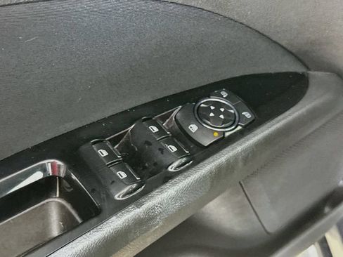Used 2016 Ford Fusion SE w/ Equipment Group 201A FWD image 16