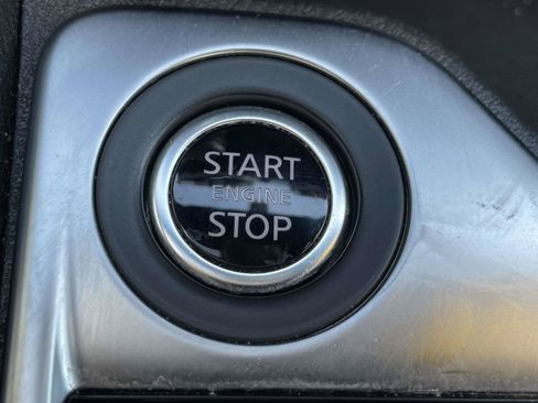 Used 2024 Nissan Sentra SV FWD image 25
