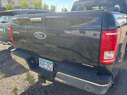 Used 2015 Ford F150 XLT w/ Equipment Group 302A Luxury AWD/4WD image 12