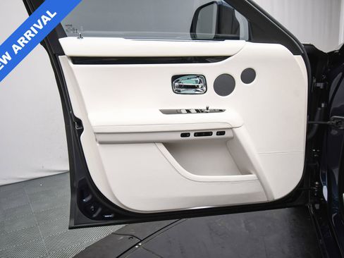 Used 2023 Rolls-Royce Ghost image 46