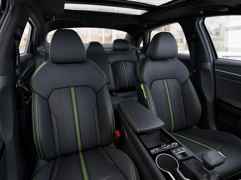 New 2026 Kia K5 GT w/ GT1 Package FWD image 15