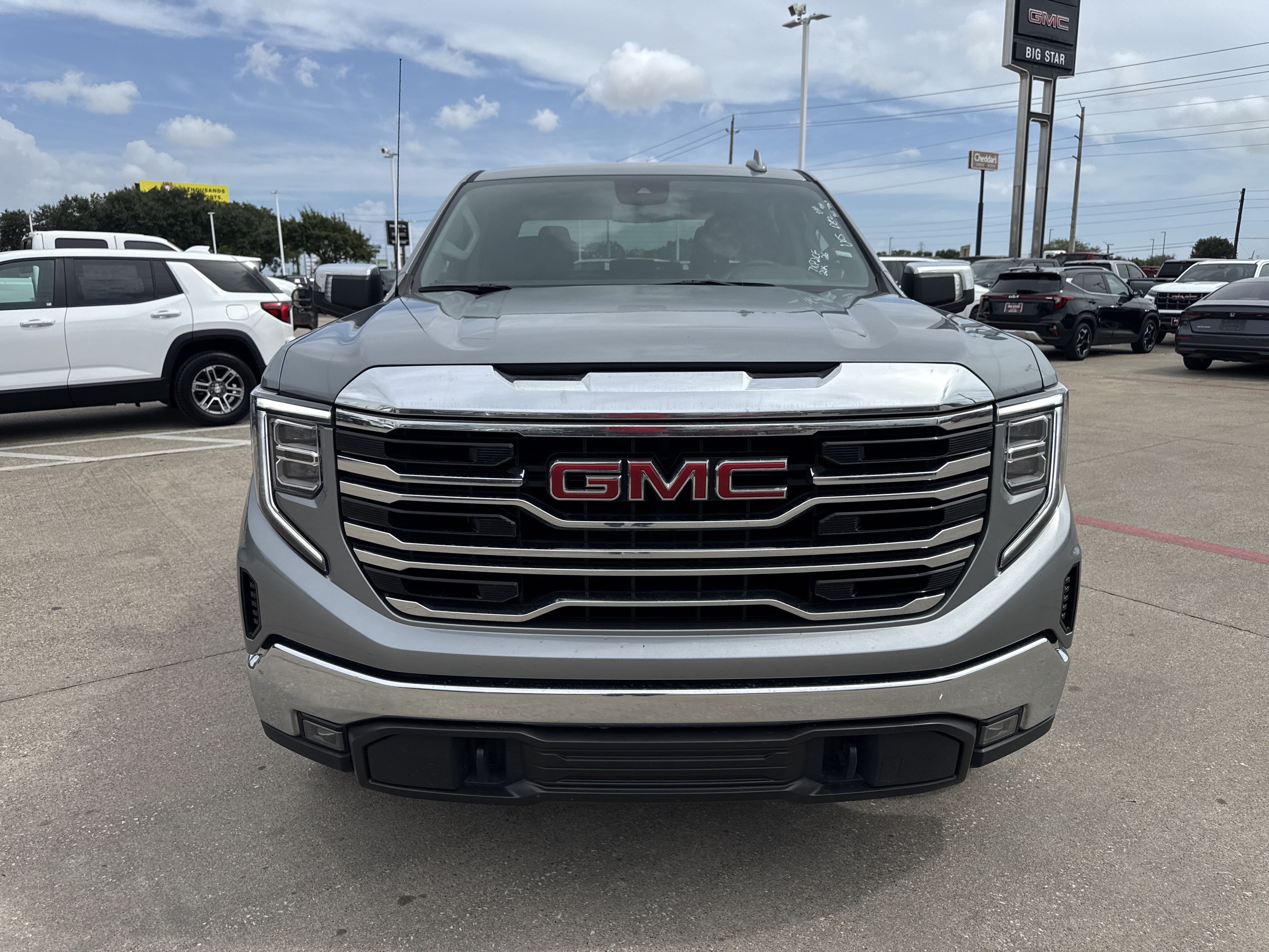 Used 2026 GMC Sierra 1500 SLT RWD image 15