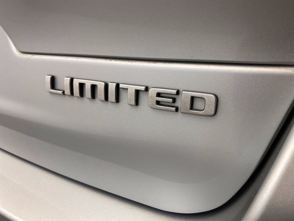 Used 2021 Jeep Grand Cherokee L Limited AWD/4WD image 9