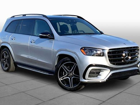 Used 2026 Mercedes-Benz GLS 450 4MATIC image 2