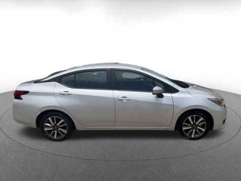 Used 2025 Nissan Versa SV FWD image 16