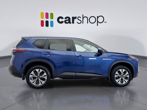 Used 2023 Nissan Rogue SV image 6