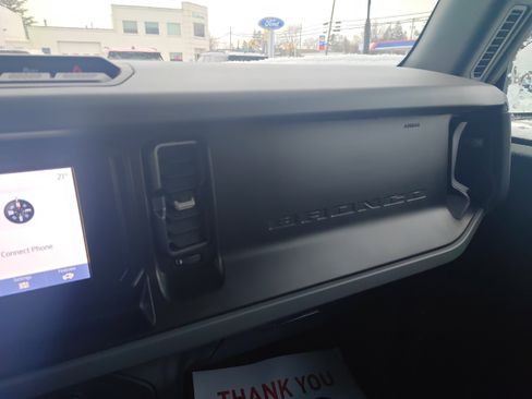 Used 2022 Ford Bronco Big Bend w/ Sasquatch Package image 17