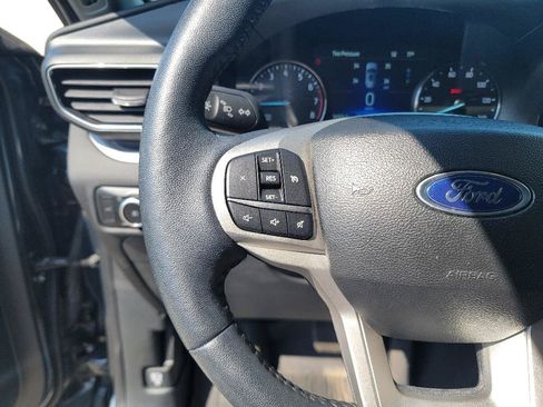 Used 2023 Ford Explorer XLT w/ Equipment Group 202A AWD/4WD image 16