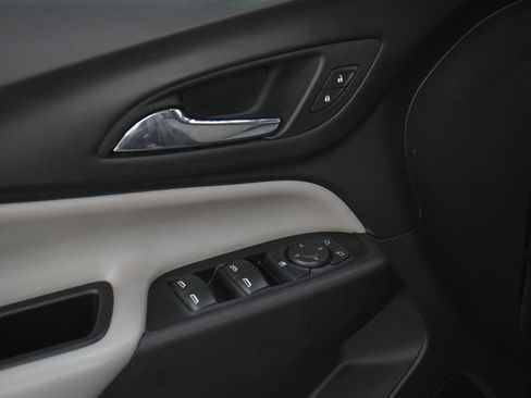 Used 2020 Chevrolet Equinox LT AWD/4WD image 22